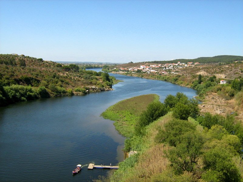 Tejo River Limanı
